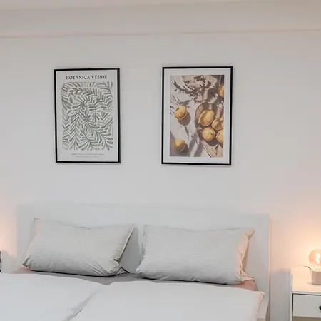 In Toplage In Duesseldorf-oberkassel Апартаменты Дюссельдорф