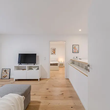 In Toplage In Duesseldorf-oberkassel