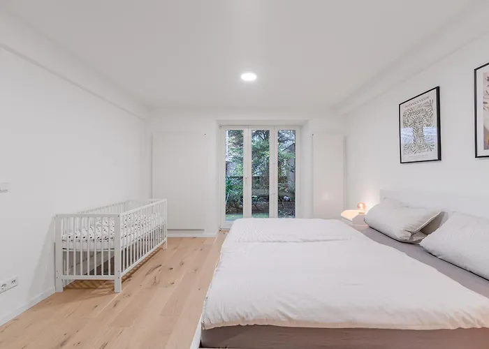 In Toplage In Duesseldorf-oberkassel Апартаменты