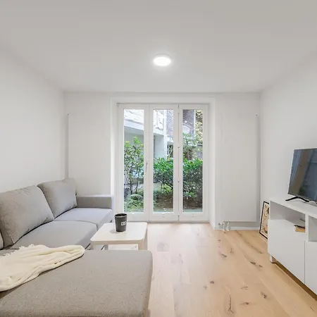 In Toplage In Duesseldorf-oberkassel *