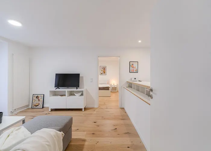 In Toplage In Duesseldorf-oberkassel